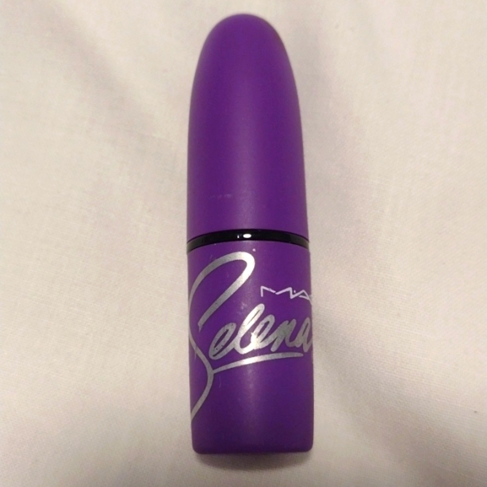 Mac Selena "Dark Side"